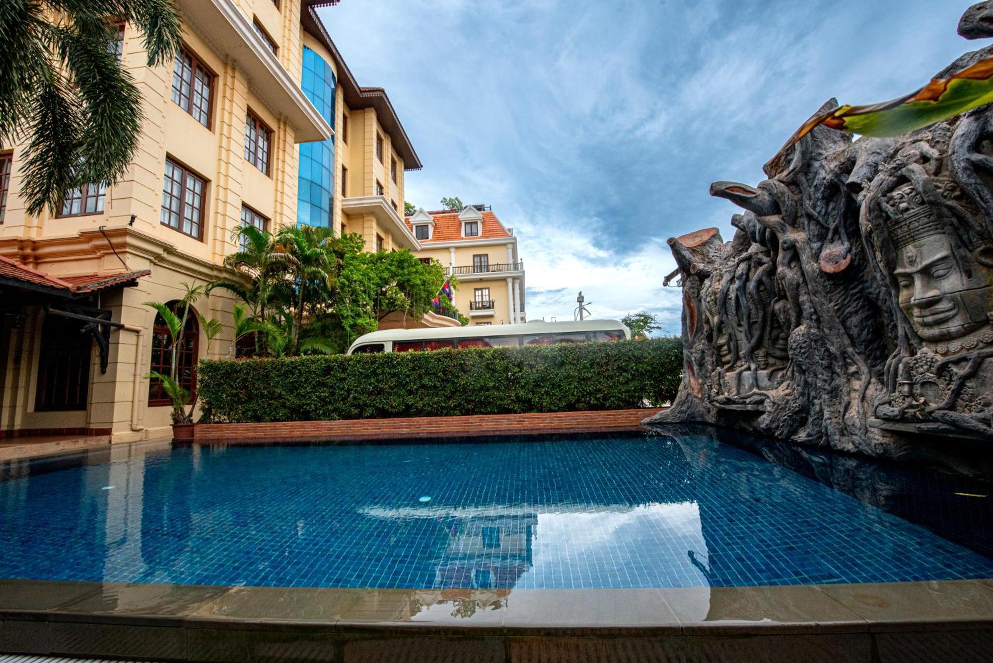 The Suite By Royal Crown Hotel Siem Reap Exteriér fotografie